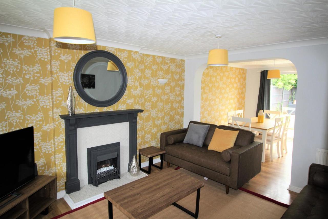 Doncaster - Warmsworth - Great Customer Feedback - 3 Bed Detached House - Private Garden & Parking Plus Garage - Quiet Cul De Sac Location - Dog Friendly - Fast Wifi - Close To Motorway Access Exterior foto