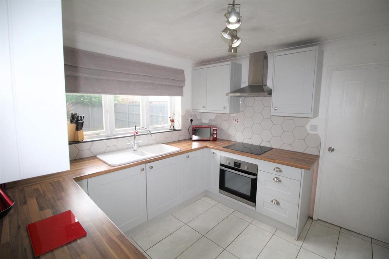 Doncaster - Warmsworth - Great Customer Feedback - 3 Bed Detached House - Private Garden & Parking Plus Garage - Quiet Cul De Sac Location - Dog Friendly - Fast Wifi - Close To Motorway Access Exterior foto