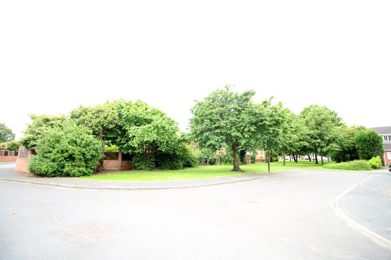 Doncaster - Warmsworth - Great Customer Feedback - 3 Bed Detached House - Private Garden & Parking Plus Garage - Quiet Cul De Sac Location - Dog Friendly - Fast Wifi - Close To Motorway Access Exterior foto